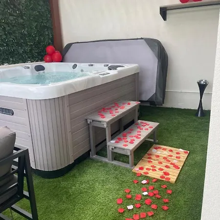 Sinalospa - Cosala Appartemement Sauna Jacuzzi Grande Terrasse A 5 Minutes De Nancy Place Stanislas Champigneulles Exterior photo